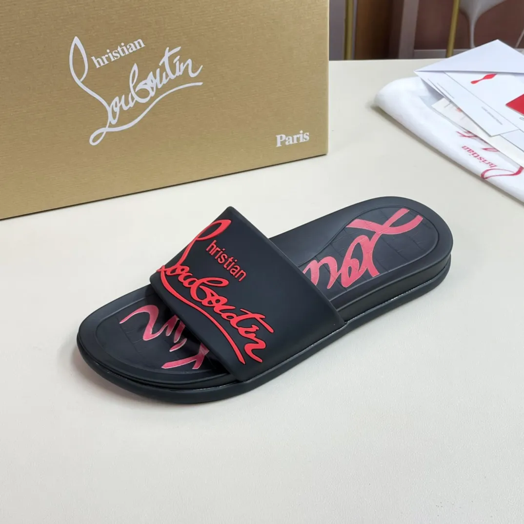 [CL red sole shoes] P: 300💰 size 38-45 Men's classic slippers, made on the official website 1:1, the original factory specializes in original materials ➖ OEM 3D printing pattern production ➖ Ultra-light non-slip outsole. Super fashionable and super comfortable, handsome on the feet, a must-have for men in summer! !